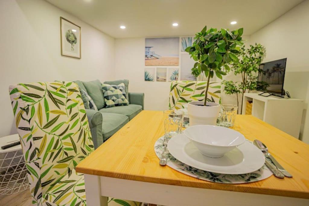 부다페스트 Cosy Flat In Akacfa Str., Aya 아파트 외부 사진